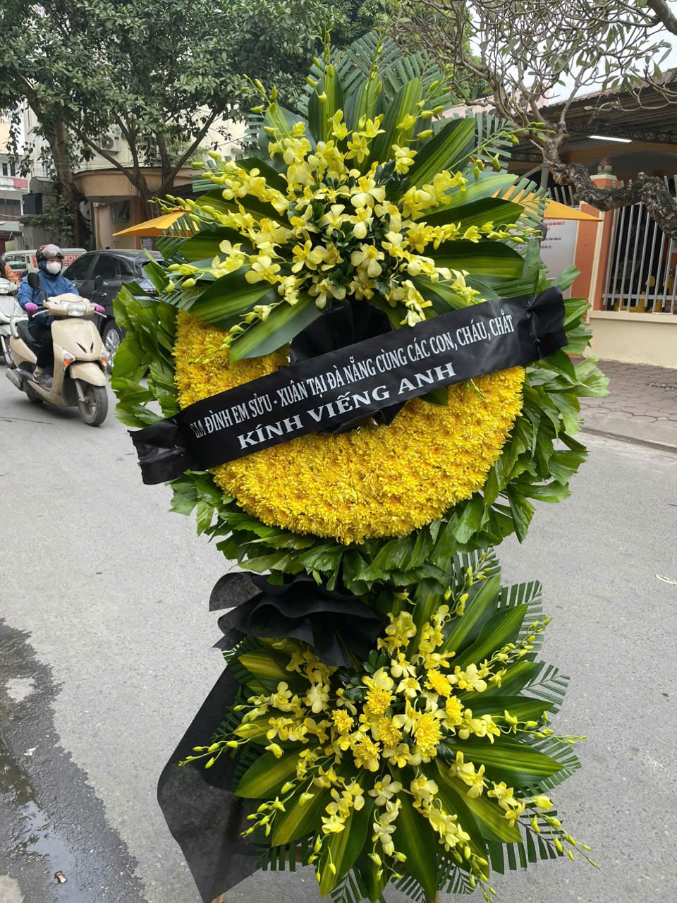 Hoa đám tang xã Bà Nà - Shop hoa Florist